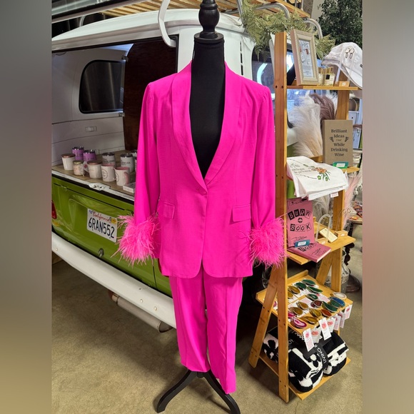Pink Women’s matching Suit - Picture 10 of 11